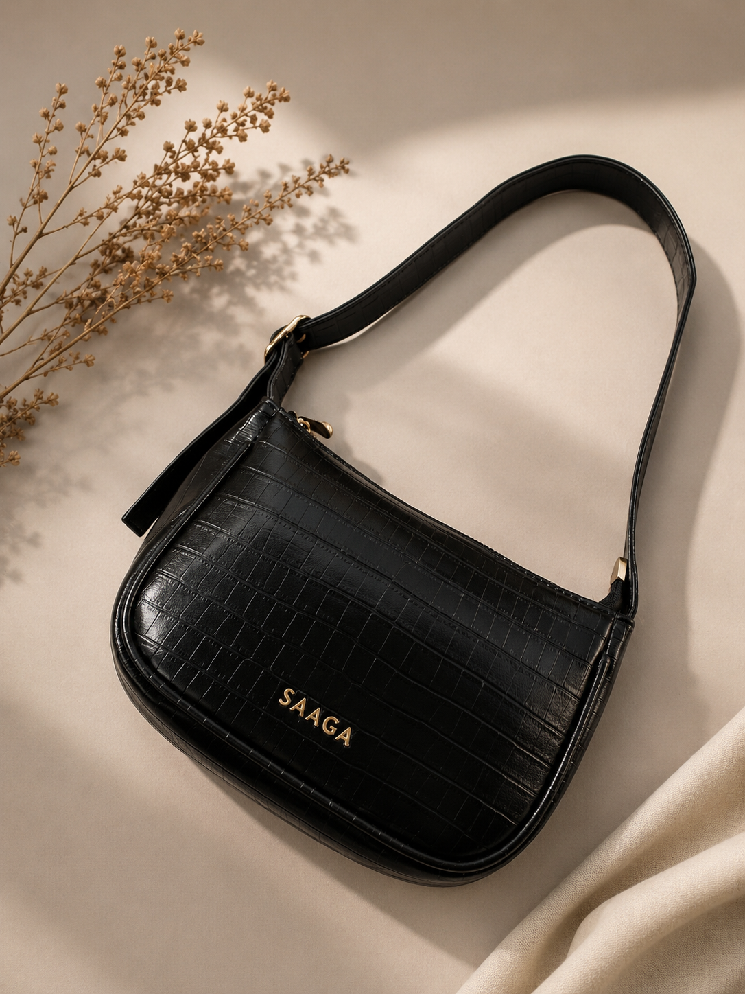 Black metro sling