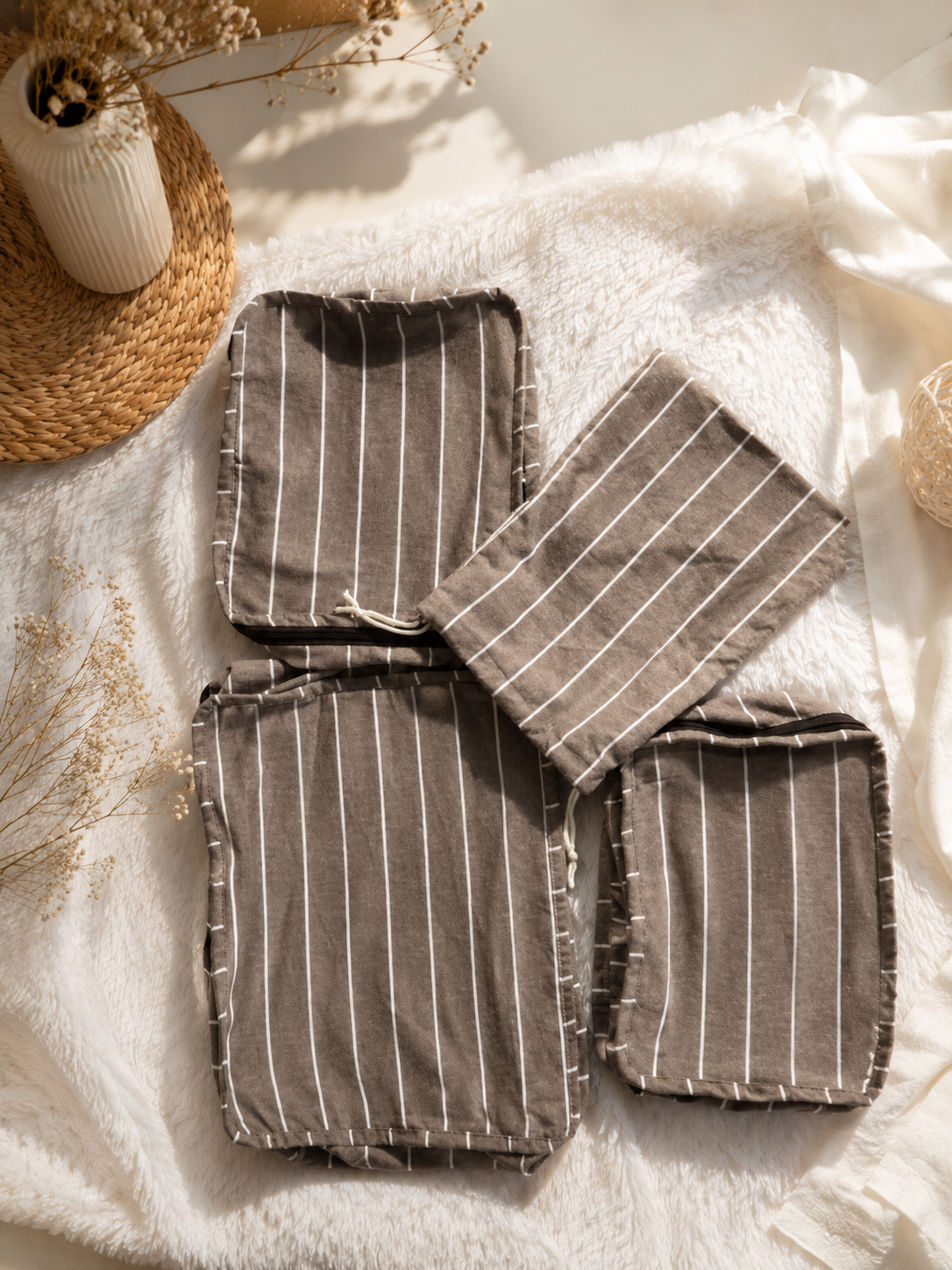 Graphite Packing Cubes
