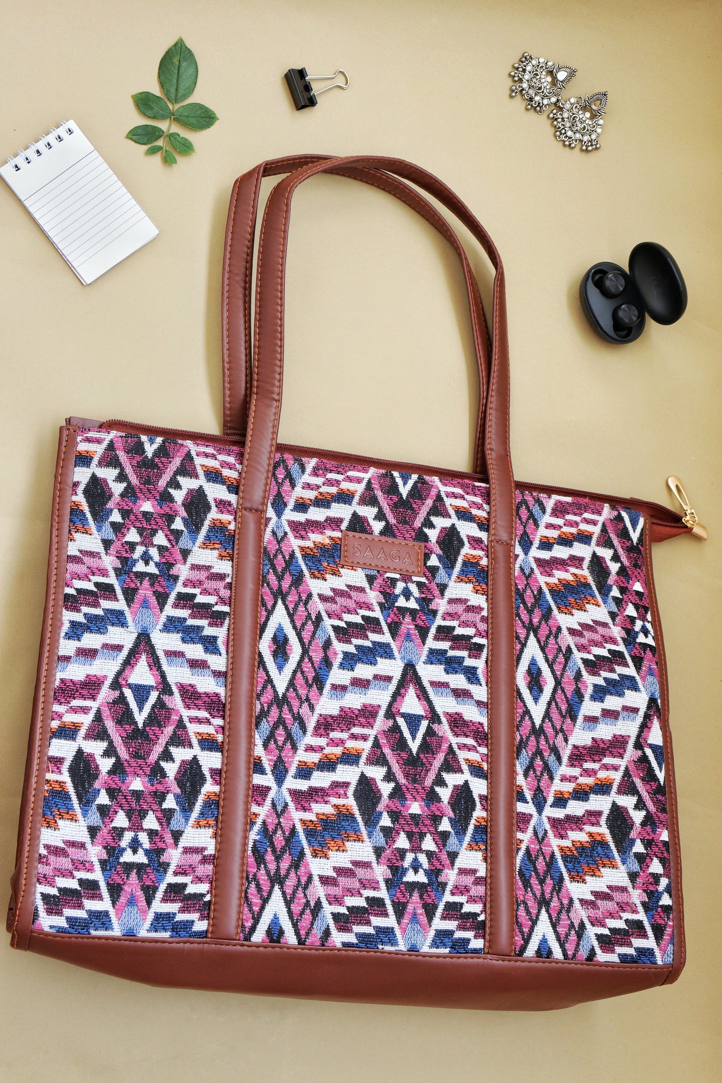 Classic tote