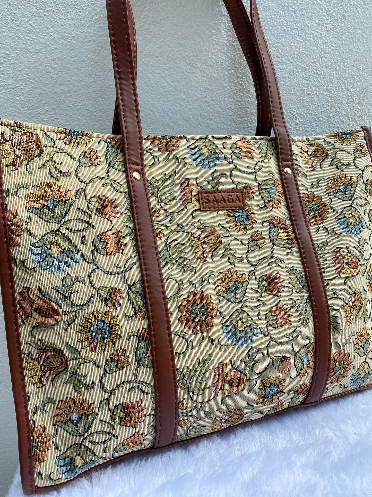 Beige floral